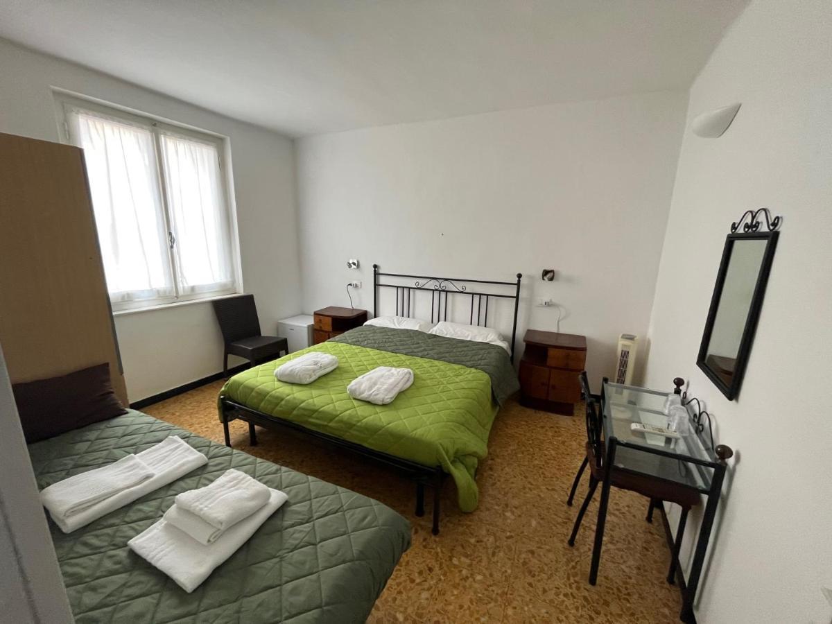 Yolo Rooms Bonassola Bagian luar foto