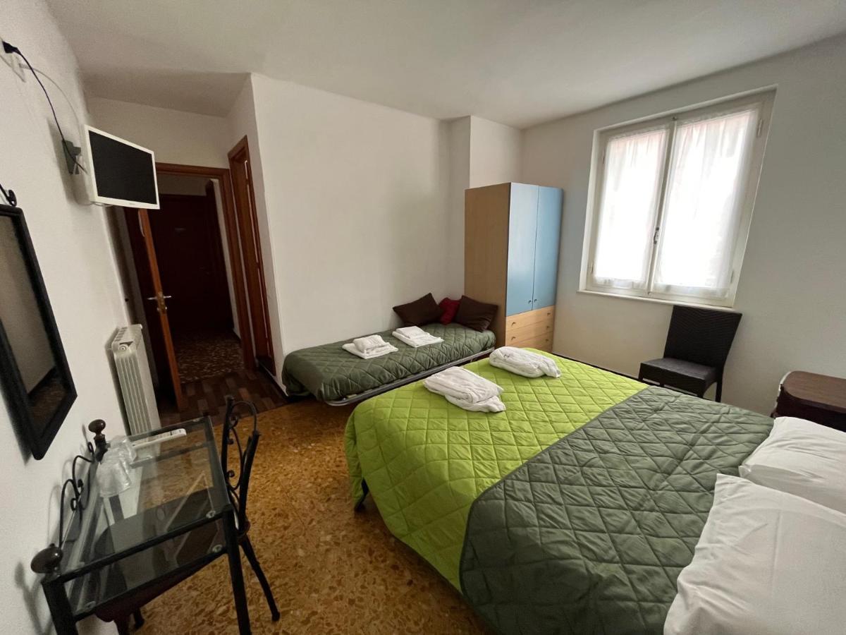Yolo Rooms Bonassola Bagian luar foto
