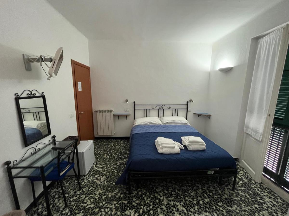 Yolo Rooms Bonassola Bagian luar foto