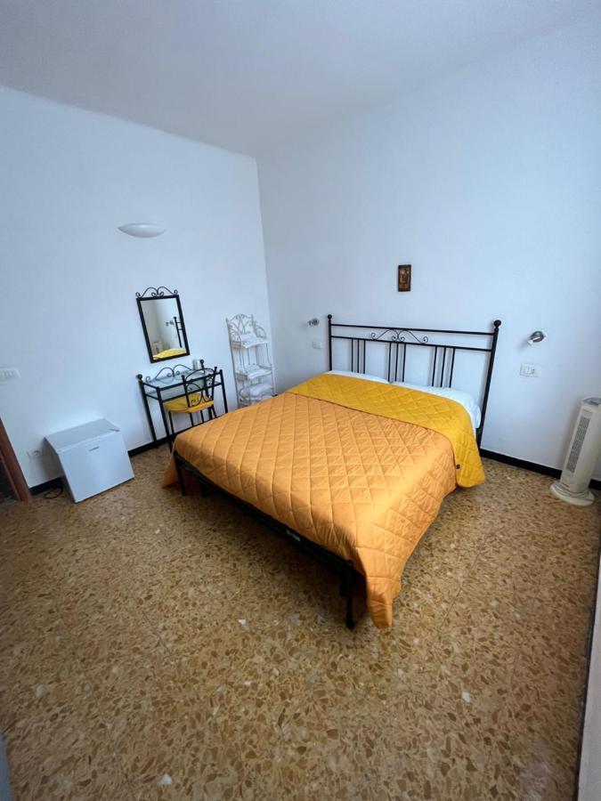Yolo Rooms Bonassola Bagian luar foto